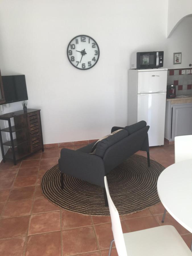 Gite 2 Pieces Au Calme Les Arcs-sur-Argens Екстериор снимка